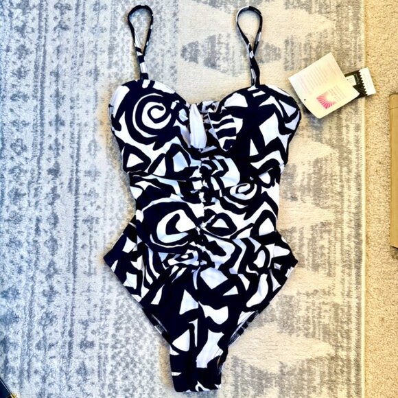 NWT It Figures! Tummy Thinner Black and White Swirl One Piece Swimsuit - Picture 1 of 4